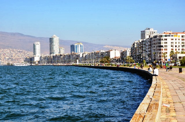 İzmir’de konut fiyatları tavan yaptı